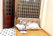 Cho thuê nhà trong ngõ 226 Lê Duẩn - Đống đa. Diện tích 21m2 - 5 tầng - giá 11 triệu